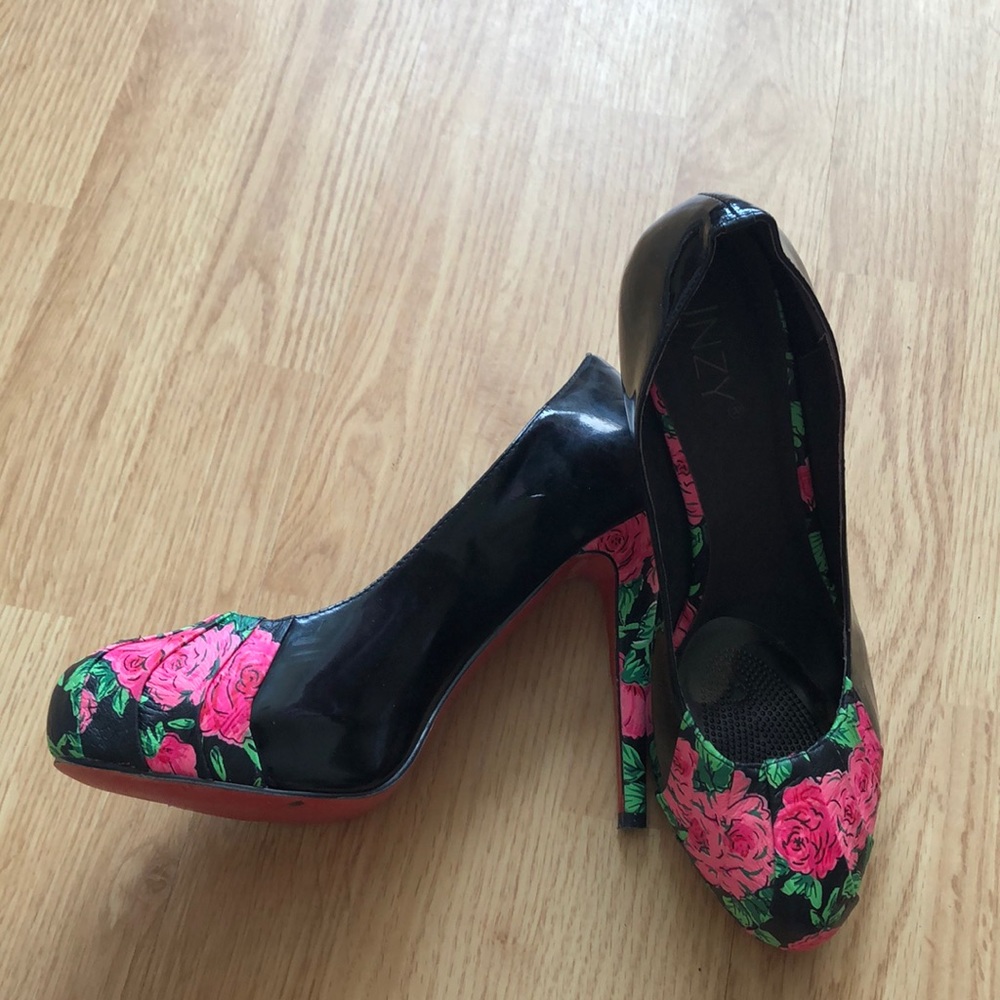 Stilettos - Picture 2 of 5